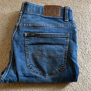 Lee extreme motion. Regular fit. Straight leg